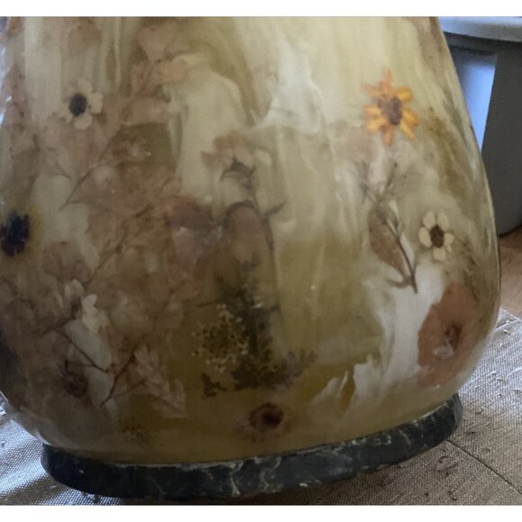 Vtg MCM Lucite Acrylic Honey Swirl Real Pressed Flowers Waste Basket Vase 10.5" - Picture 9 of 12